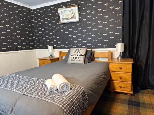 Coldstream House | Modern Rooms with SELF Check-In The Castle, Coldstream