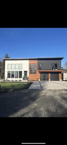 Castle Rock Villa | Modern Sanctuary with Mountain Views and Spa