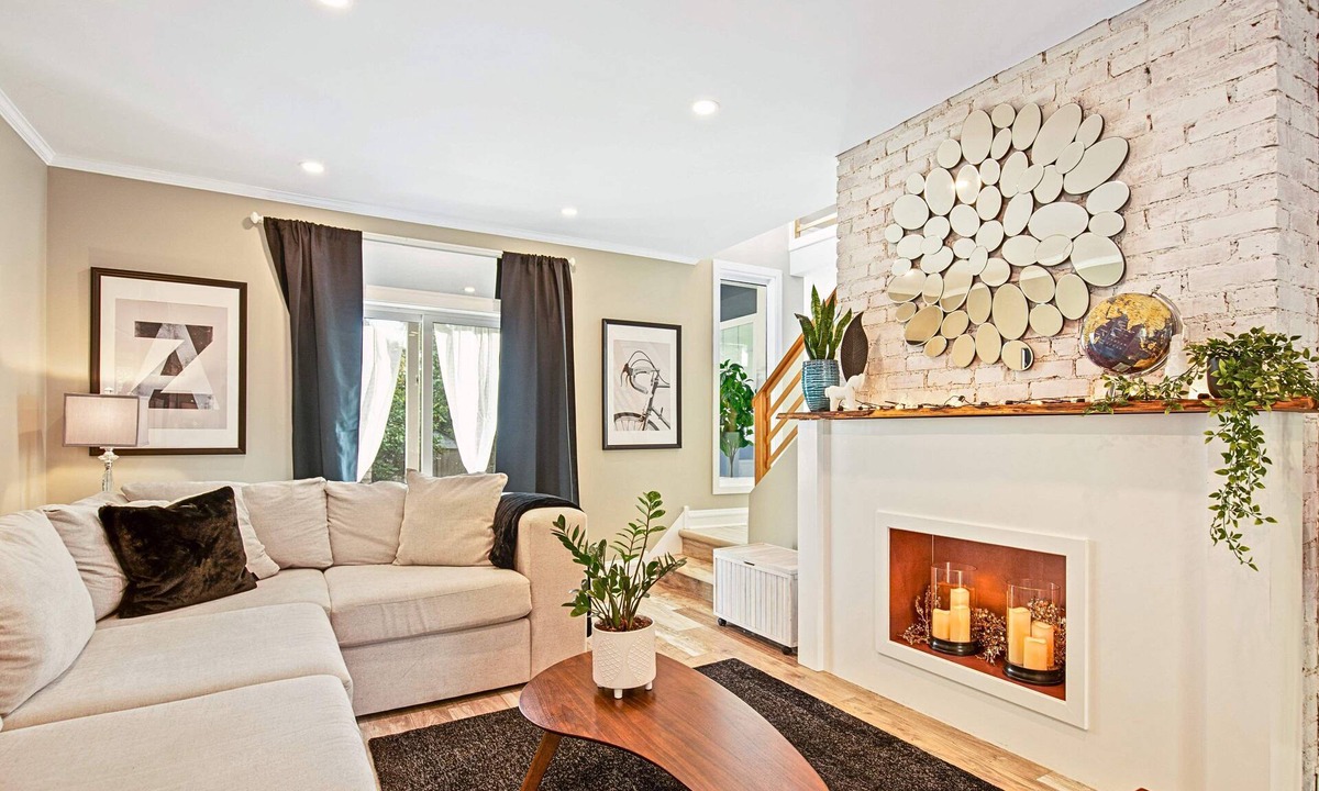 Richmond House | Modern Scandinavian 2BR w/Office, Fenced Yard, Deck & Dog-Friendly