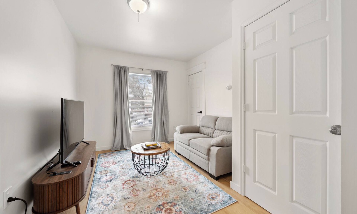 Syracuse Apartment | Modern Serenity Stay w/king Bed, WIFI and Central Air 1 & 1/2 baths!