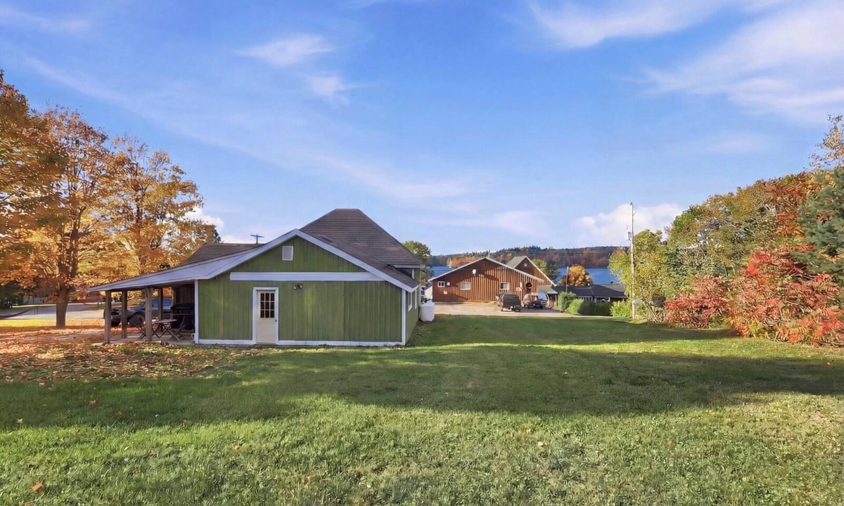 Hastings Highlands Cottage | Modern South Baptiste View | Lake | Boat Launch