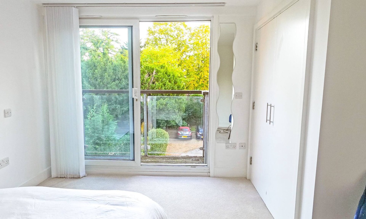 Plaistow and Sundridge Apartment | Modern Spacious 2-Bed Apartment in London