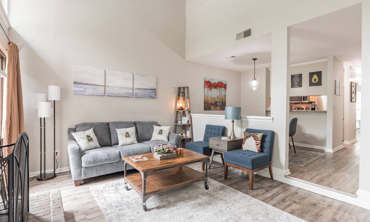 McAlpine House | Modern Spacious 2BR w/King Bed & Private Patio (So CLT)