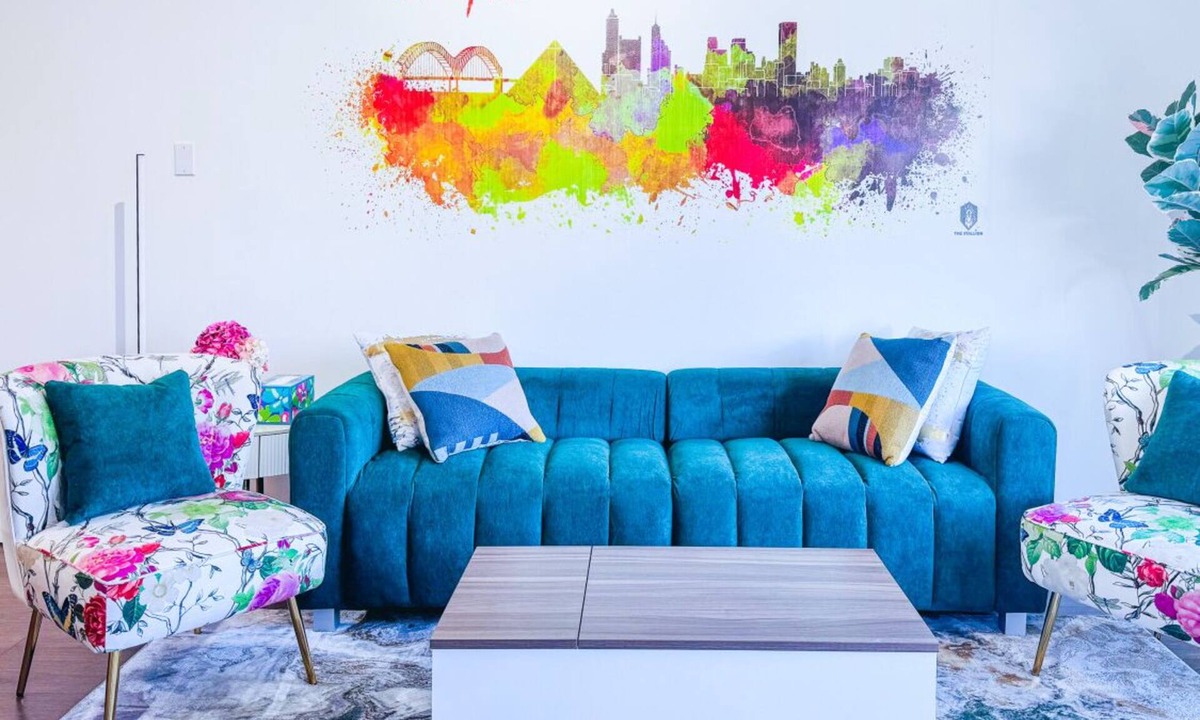 Downtown Memphis Apartment | Modern Spacious Loft in Downtown w/free parking