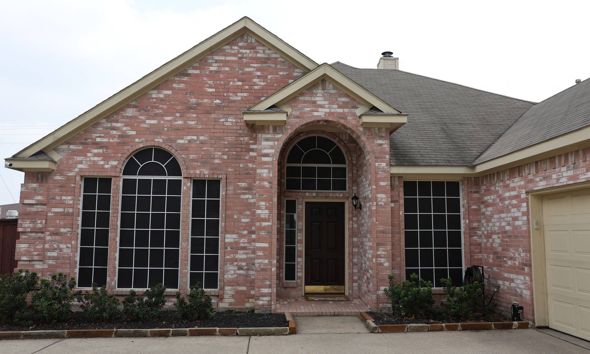 Flower Mound House | Modern & Spacious Retreat, Family-Friendly, Prime Location