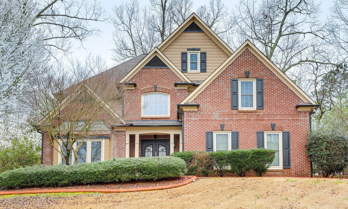 Lithonia House | Modern Stone Mountain Home w/Spacious Deck, Grill