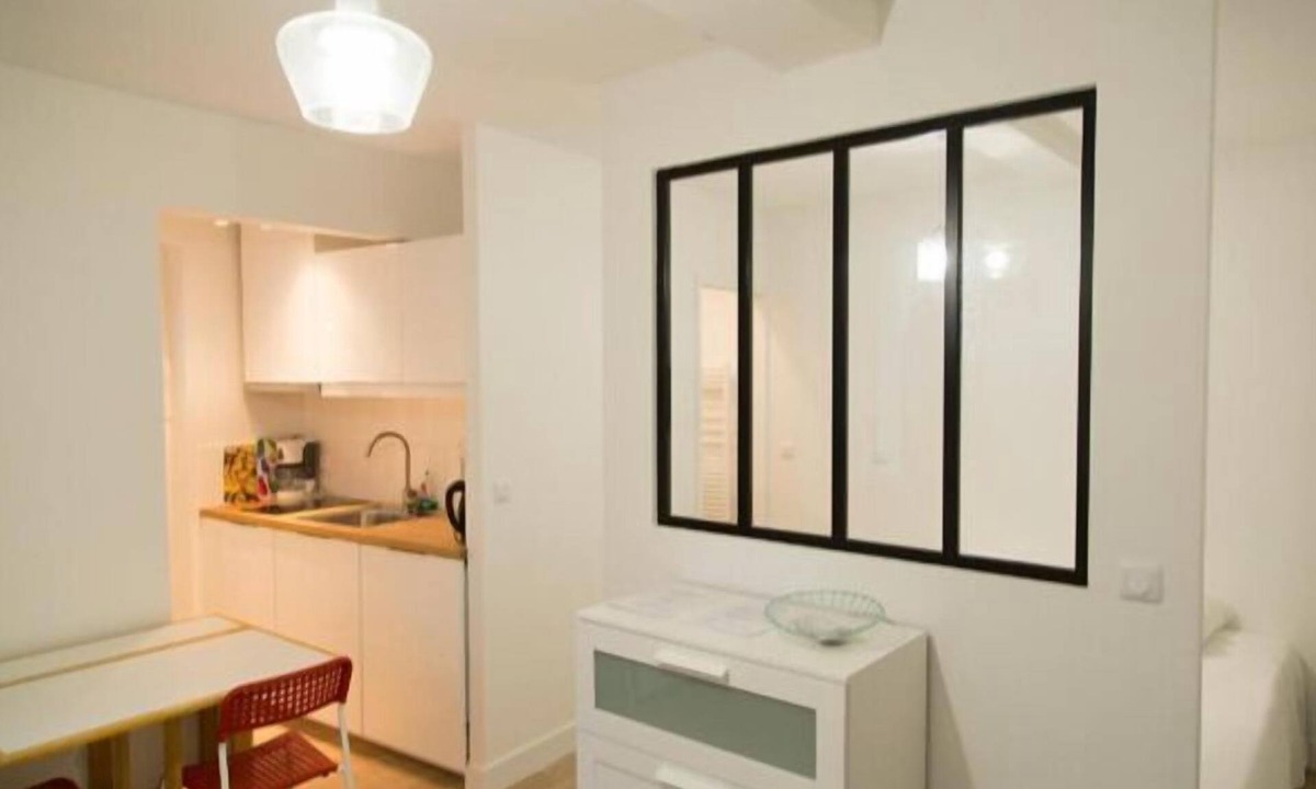 Parchamp–Albert Kahn Apartment | Modern studio (2 pers.) - (14 rue du Parchamp)