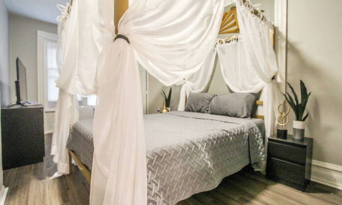 Reading House | ☆Modern Studio - Downtown Reading! ☆