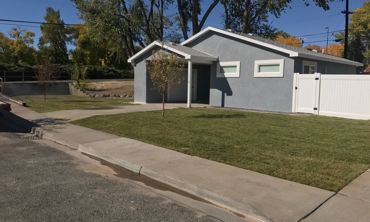 Grand Junction Apartment | Modern Studio excellent location.