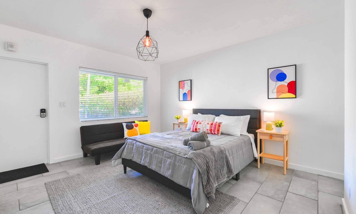 Northeast Miami Apartment | Modern Studio | Perfect Location | Total Comfort
