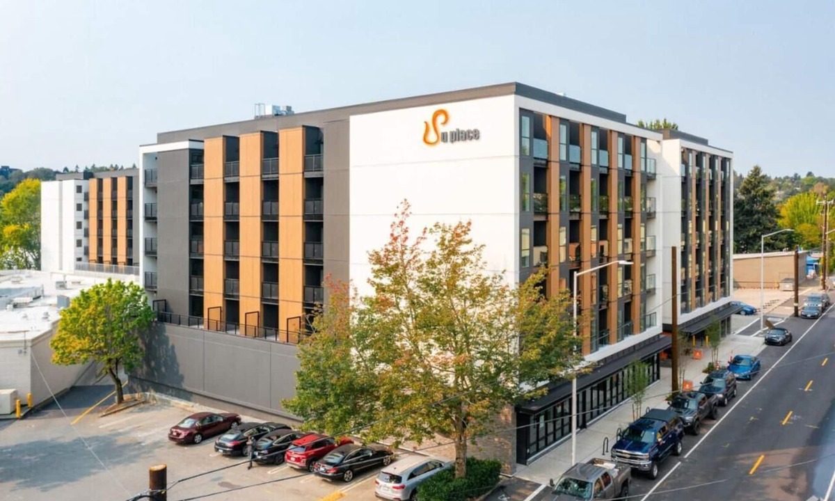 University District Apartment | Modern Studio Steps to UW