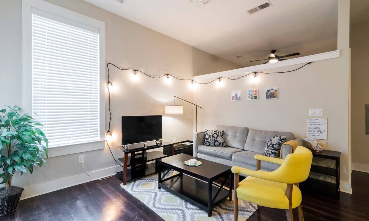 Charlotte Apartment | Modern & Stylish 1BR ◈ Great Location ◈ Walkable