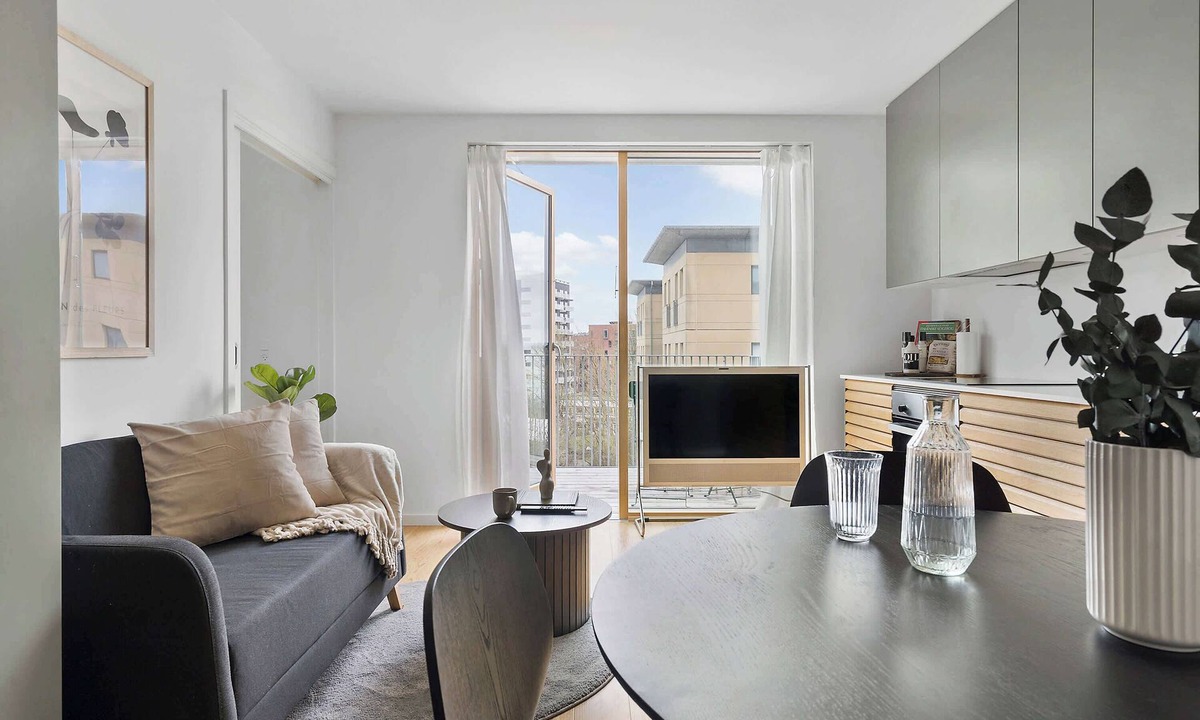 Vesterbro Apartment | Modern & Stylish Apartment with Private Balcony