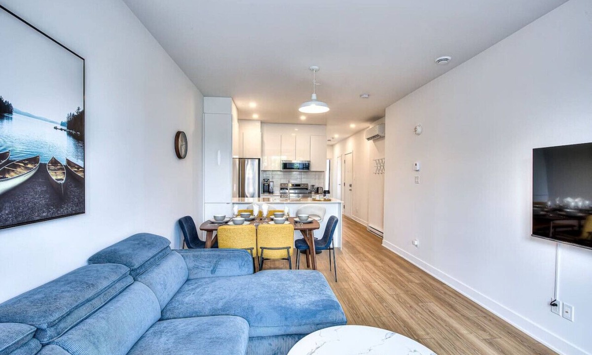 Tetreaultville Condo | Modern & Stylish Hideaway - Montreal 2BR Apartment