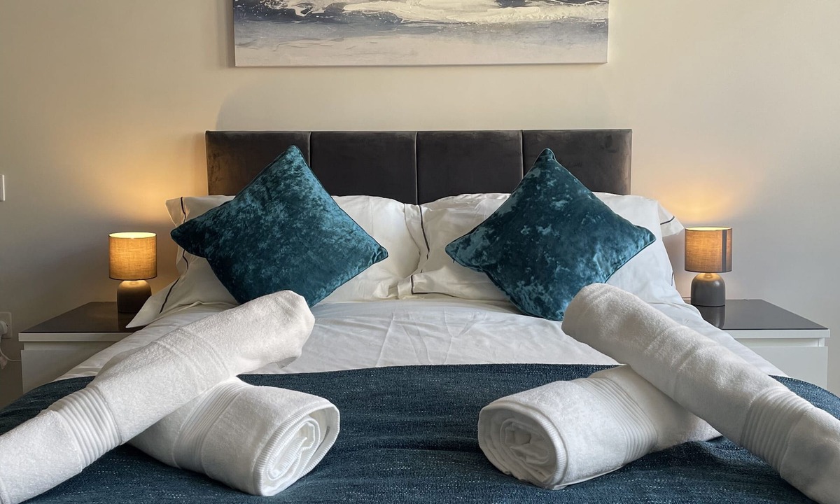 Northampton Apartment | Modern, Stylish Studio Apartment in Central Northampton