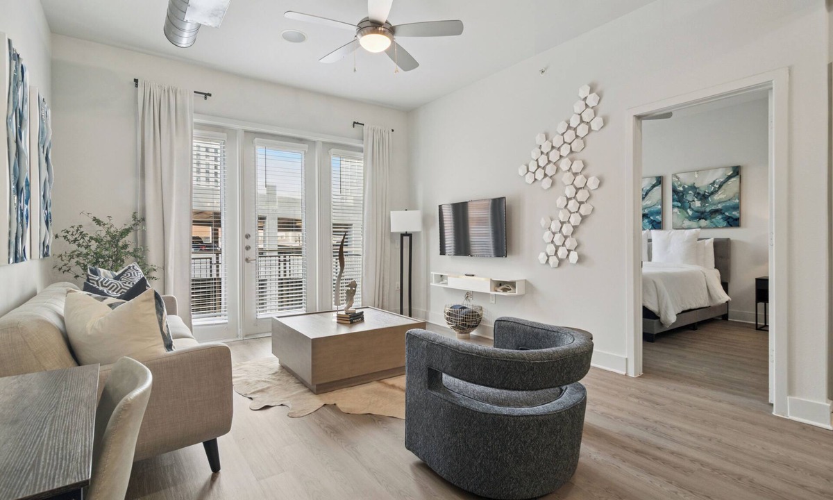 Dallas Design District Apartment | Modern Stylish Suite Design Distict Dallas