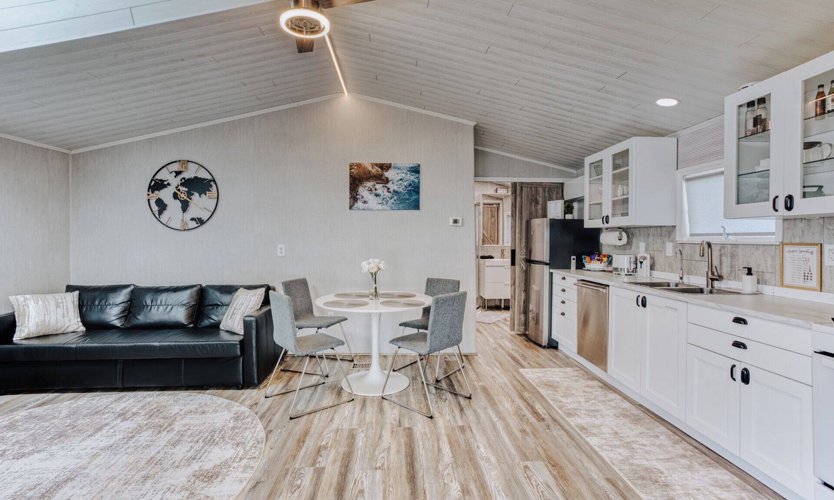 Painted Post Apartment | Modern Suite 10 Min to Corning Quiet & Cozy