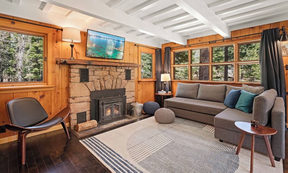 Pineland Cabin | Modern Sunnyside Cabin-Updated, charming, 2 bedroom, 2 bath