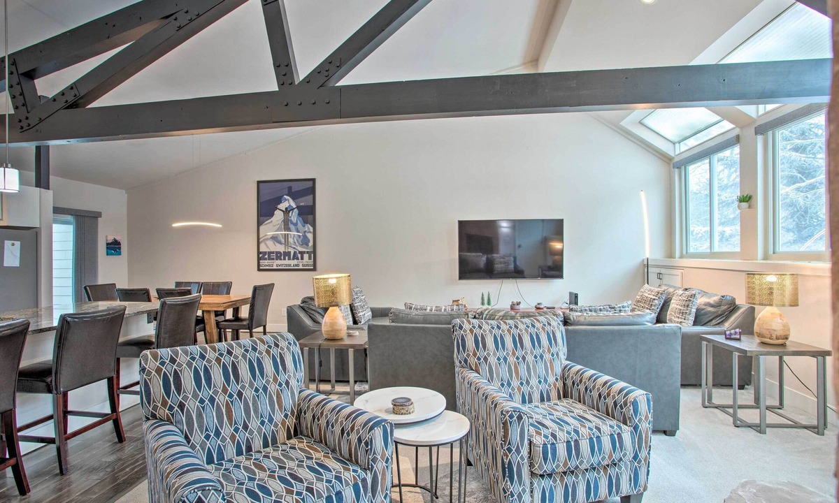 Eagle-Vail House | Modern Townhome ~ 4 Miles to Beaver Creek Resort!