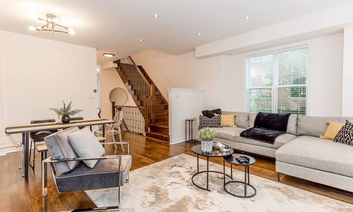 Unionville House | Modern Townhome Near Major Hwy