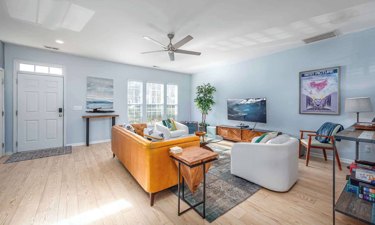 Breckenridge Condo | Modern Townhome w/Private Patio Near RTP