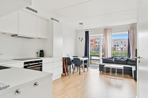 Orestad Apartment | Modern Townhouse With Private Outdoor Area - 2BR