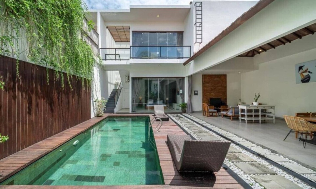 Dewi Sri House | Modern Tropical 2BR Villa |Pool & Garden|-Seminyak
