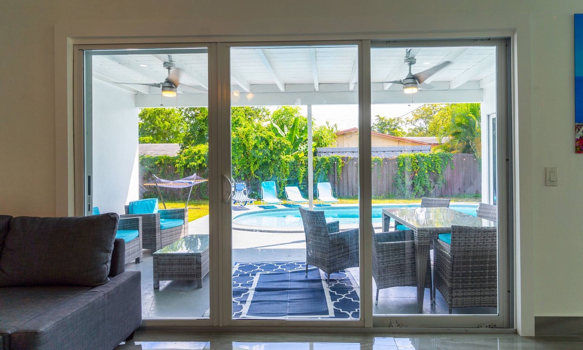 Sunrise House | Modern Tropical Paradice