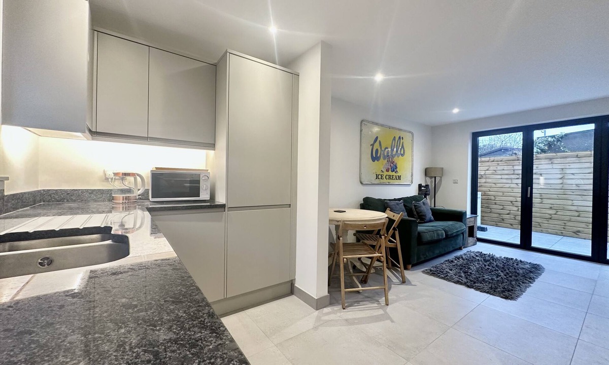 Peasedown Saint John House | Modern two bedroom house