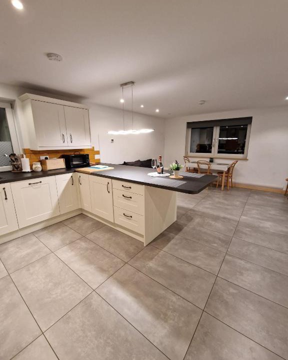 Ormiston House | Modern two bedroom house