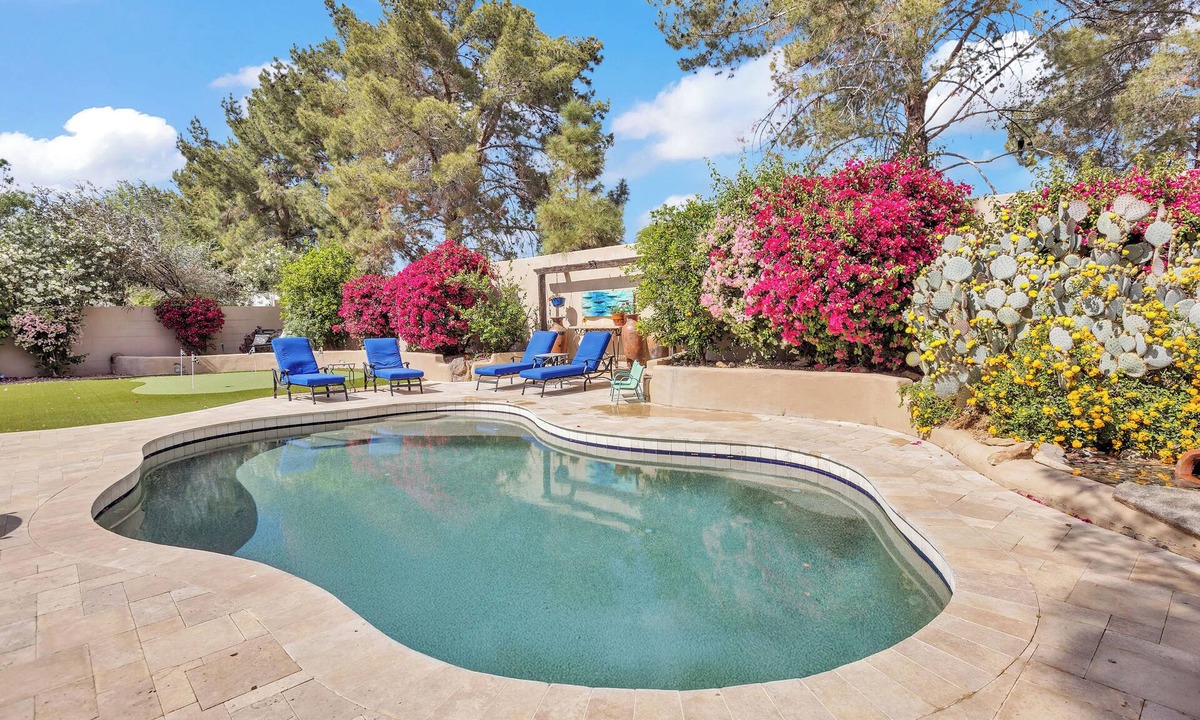 Chandler House | Modern, Upgraded, Resort-Style