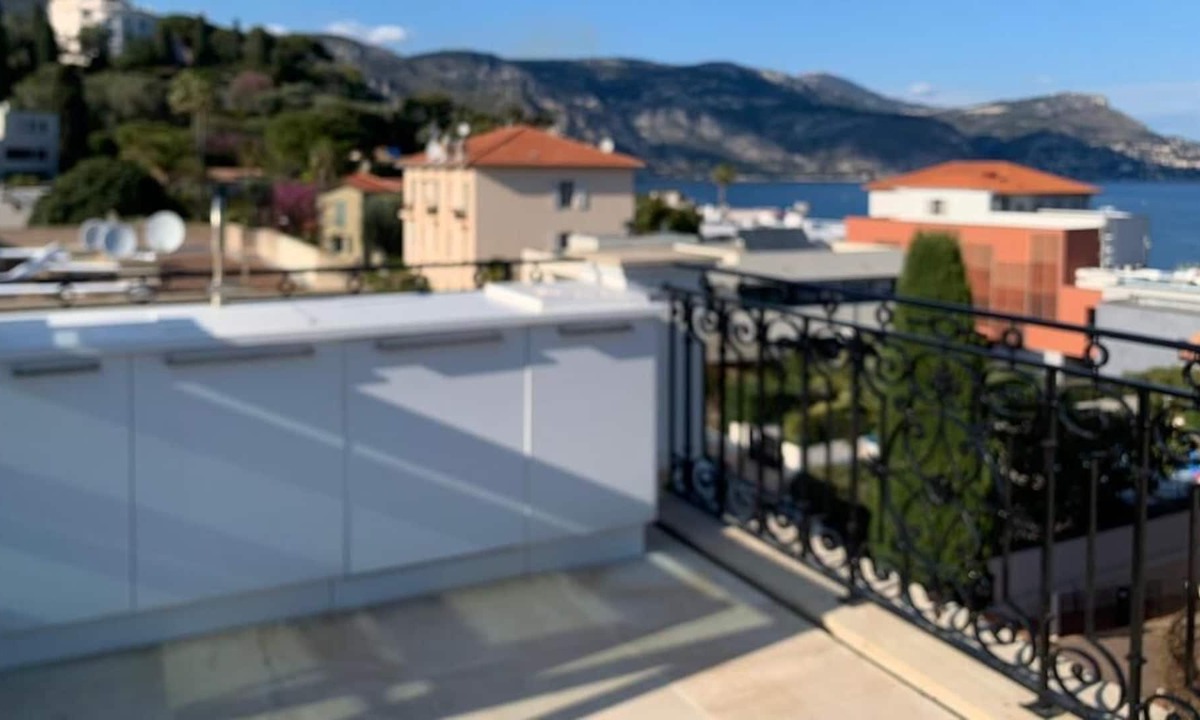 Cap-Ferrat Villa | Modern Villa