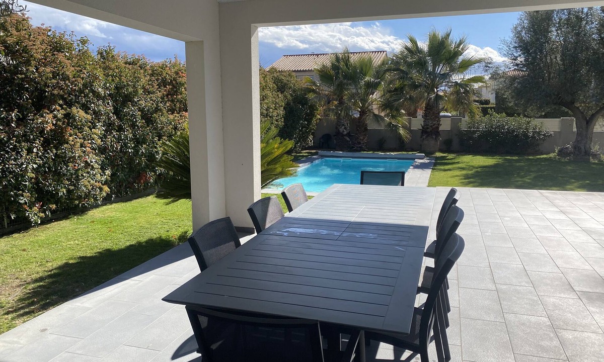 Villeneuve-de-la-Raho Villa | MODERN VILLA 5 MINUTES WALK FROM VILLENEUVE DE LA RAHO LAKE