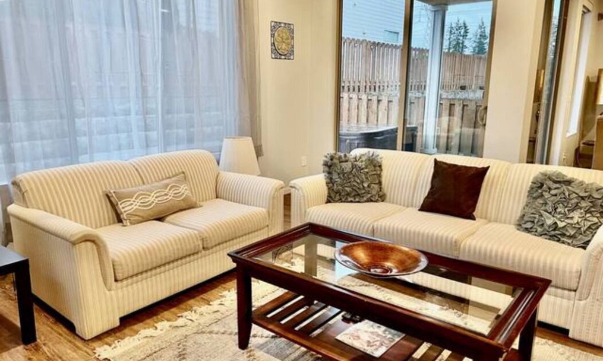 Maple Valley House | Modern Villa and modern architecture full of light