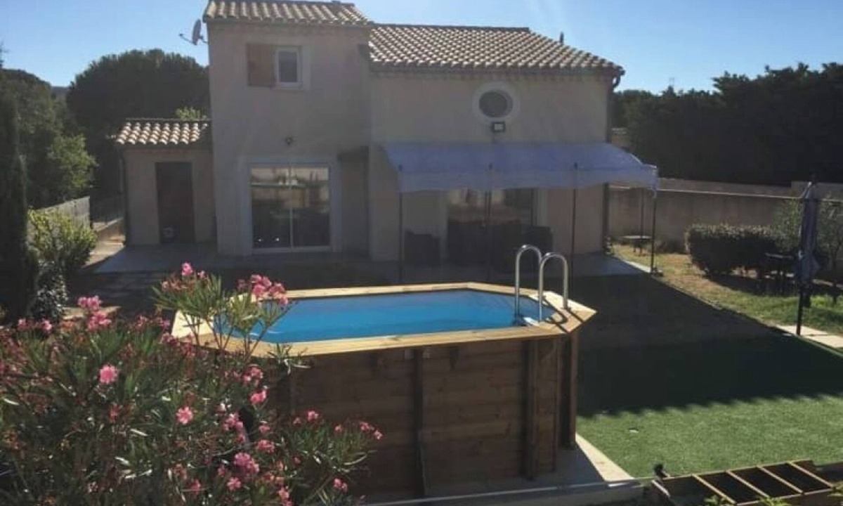 Bagnols-sur-Ceze Villa | Modern villa between Avignon and Uzés