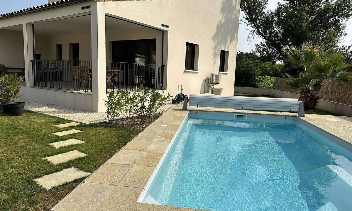 Vallon-Pont-d'Arc Villa | Modern villa with private pool in Vallon-Pont-d'Arc - 8 people