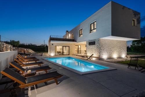 Central Dalmatia Villa | Modern Villa M30 with private pool, 3 en-suite bedrooms
