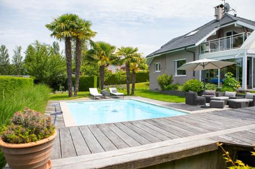 Nernier Villa | Modern Villa With Swimming Pool Lake Access