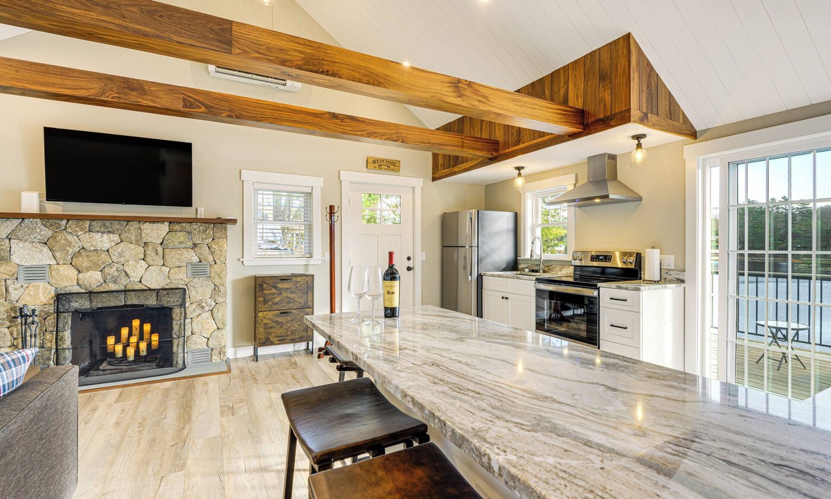 Winchendon House | Modern Waterfront Gem w/Dock on Lake Monomonac