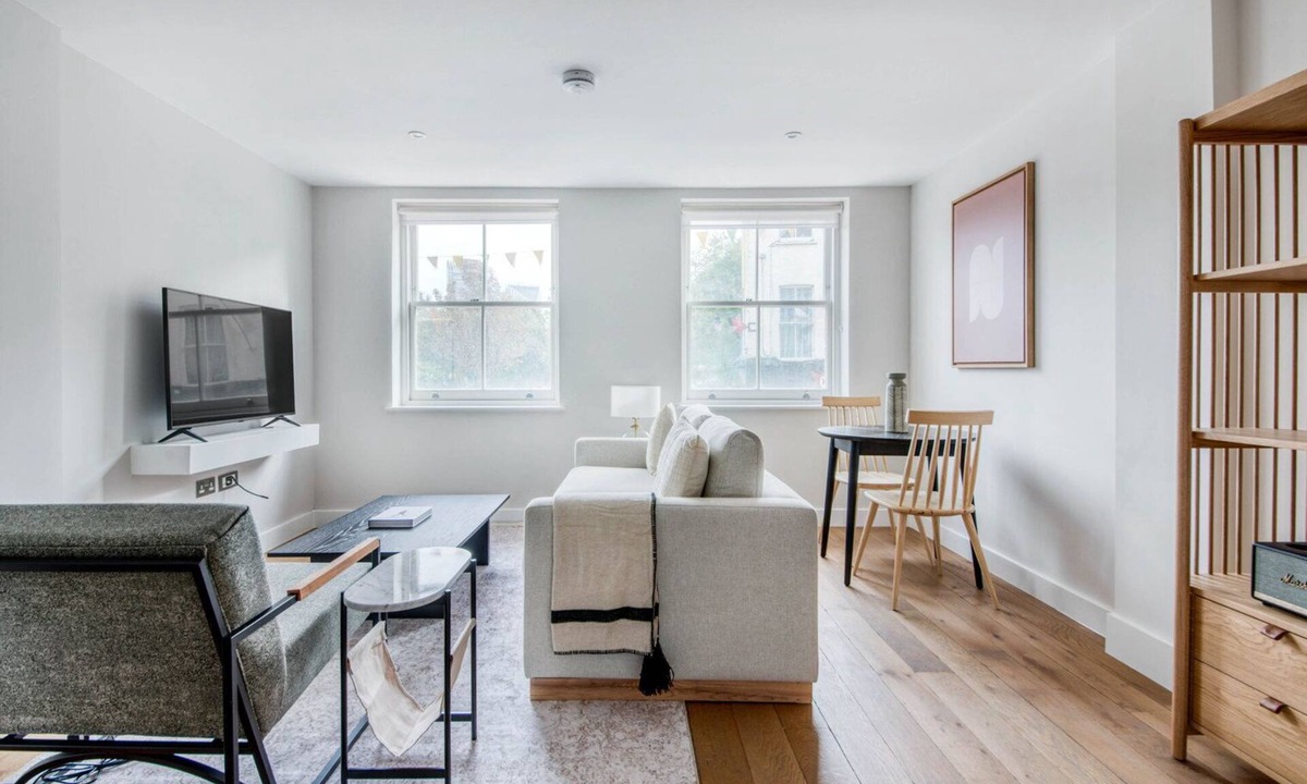 Waterloo Apartment | Modern Waterloo 1BR w/open plan on Lower Marsh, by Blueground