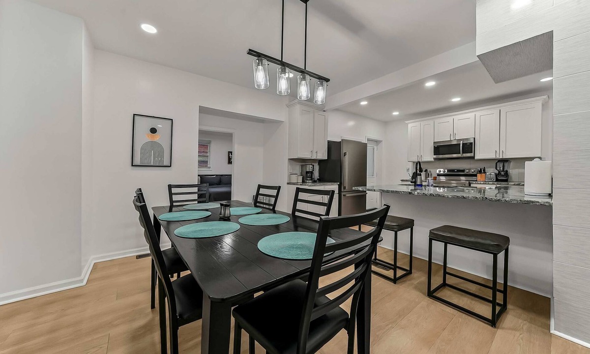 Wilmington House | Modern Wilmington Retreat