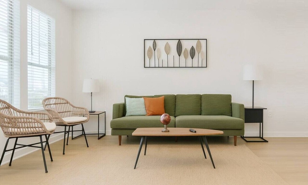 Sherman Apartment | Modern WorkerFriendly Home w/Gym | A+Location!