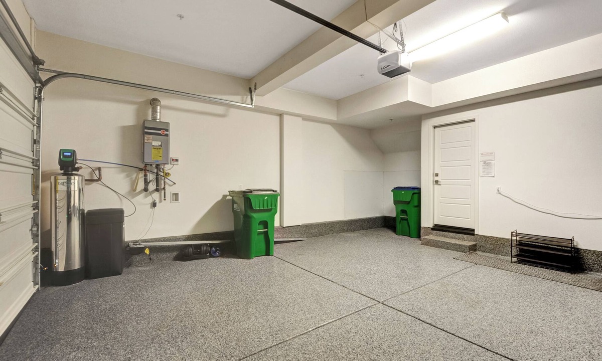 Irvine House | Modern Young Family Home Near Great Park