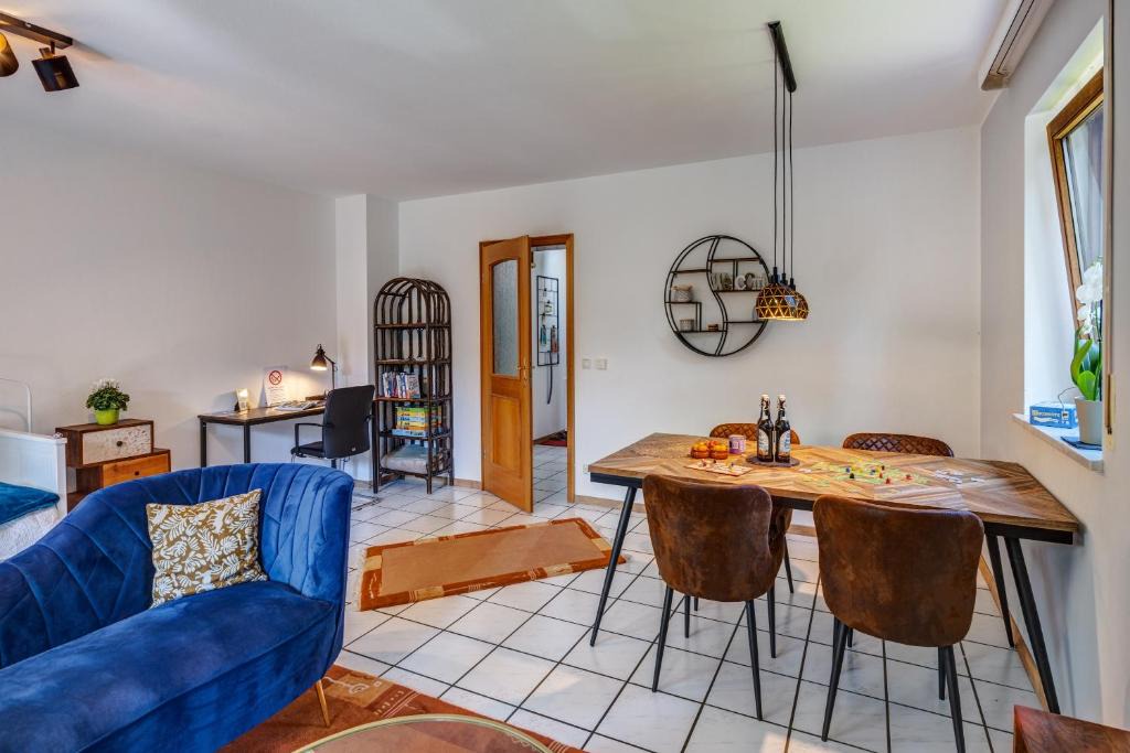 Munchen District Apartment | Moderne Maisonette mit Garten