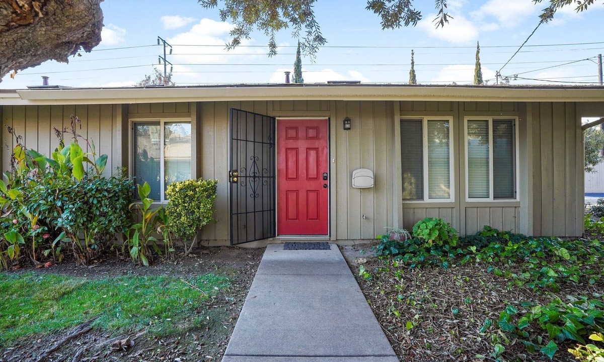 Modesto Condo | Modesto Cozy Hideaway