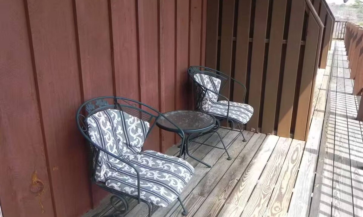 Lake George Resort | Mohican Resort Motel - Townhome, 2 Bedroomsn