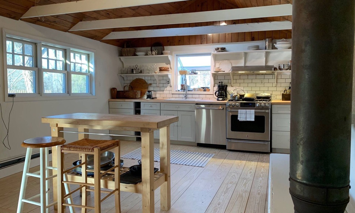 New Paltz Cottage | Mohonk Mountain Living - New Kitchen!