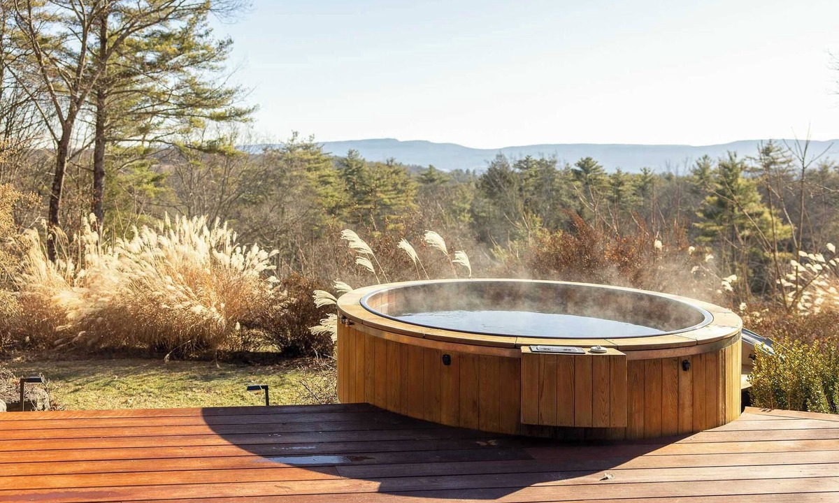 Accord House | Mohonk View: Hot Tub + Beautiful Mountain Views!