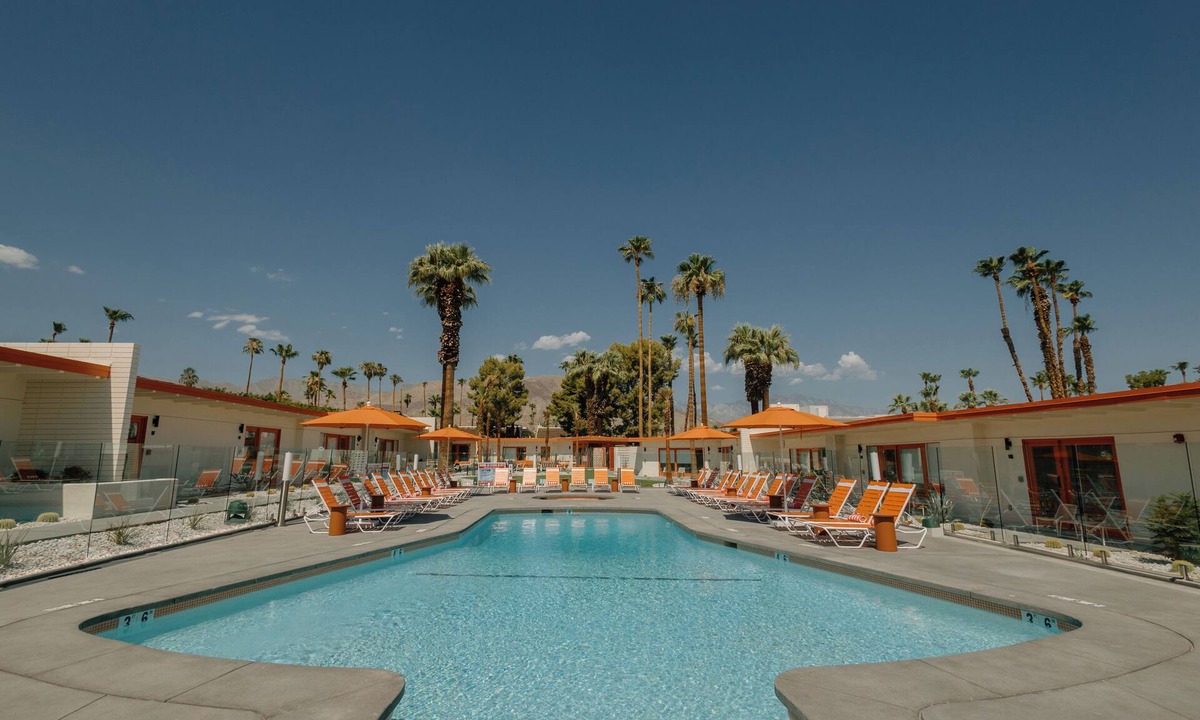 Palm Desert Hotel | Mojave Resort - Adults Only