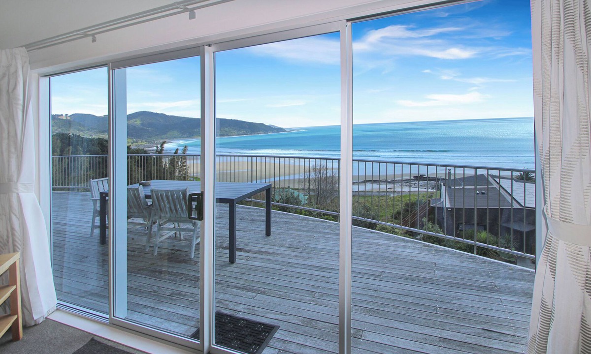 Ahipara Apartment | Mokorau Apartments Apartment 2 Spacious, clean